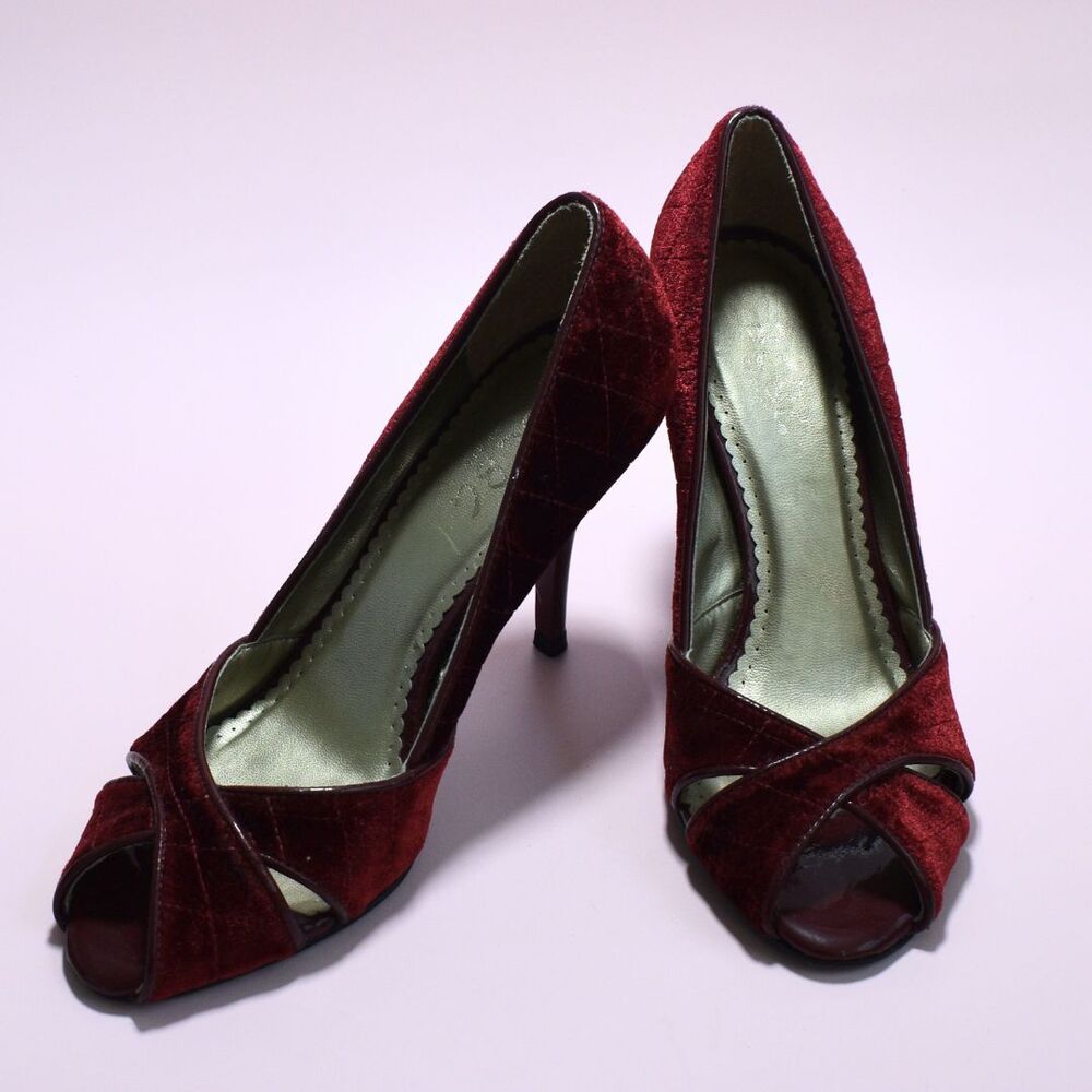 BCBG Women's Open Toe Velvet High Heels Red Size 6.5